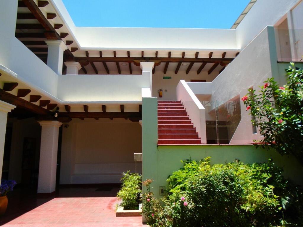 Paulina Youth Hostel Oaxaca Exterior photo